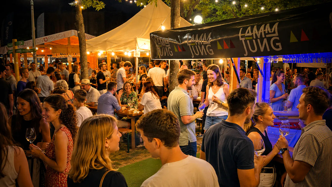 Weinstand Weingut Lamm-Jung abends auf dem Dern'schen Gelände, Rheingauer Weinwoche Wiesbaden 2026
