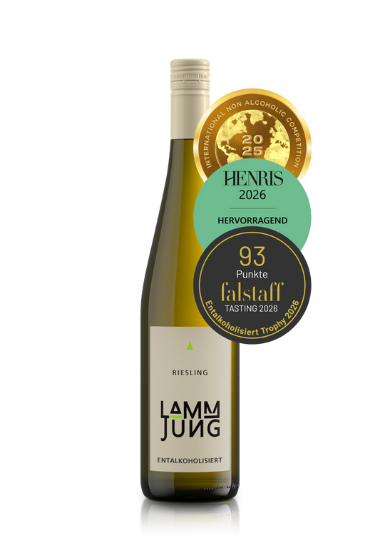 riesling-alkoholfrei-rheingau-basis-93-falstaff-punkte-gold-medal-winner-henris-hervorragend